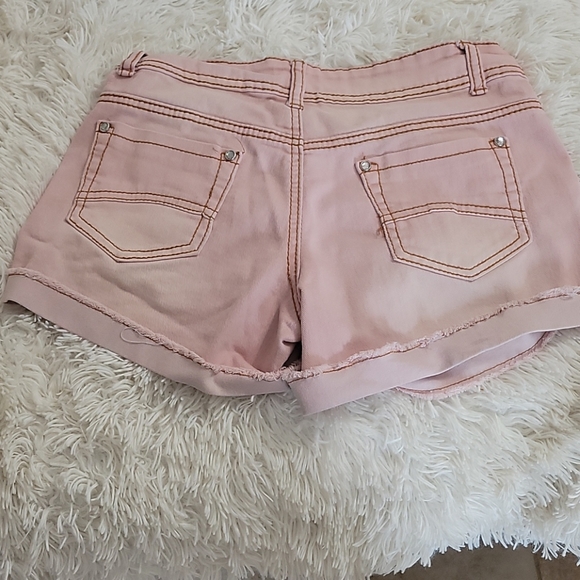 Bongo size 3 pink Jean shorts - Picture 2 of 6